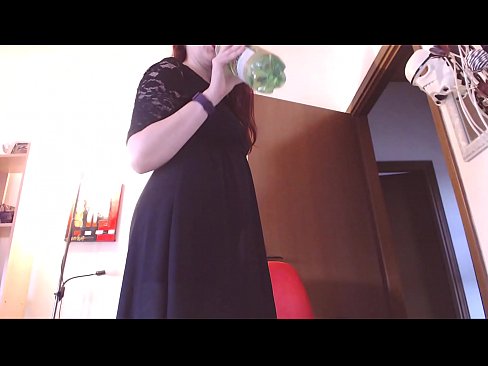 ❤️ Yon esklav soumèt ki renmen kilòt sal ak apetisan oblije masturbe apre li fin gade videyo sa a! Videyo sèks nan nou ❌️